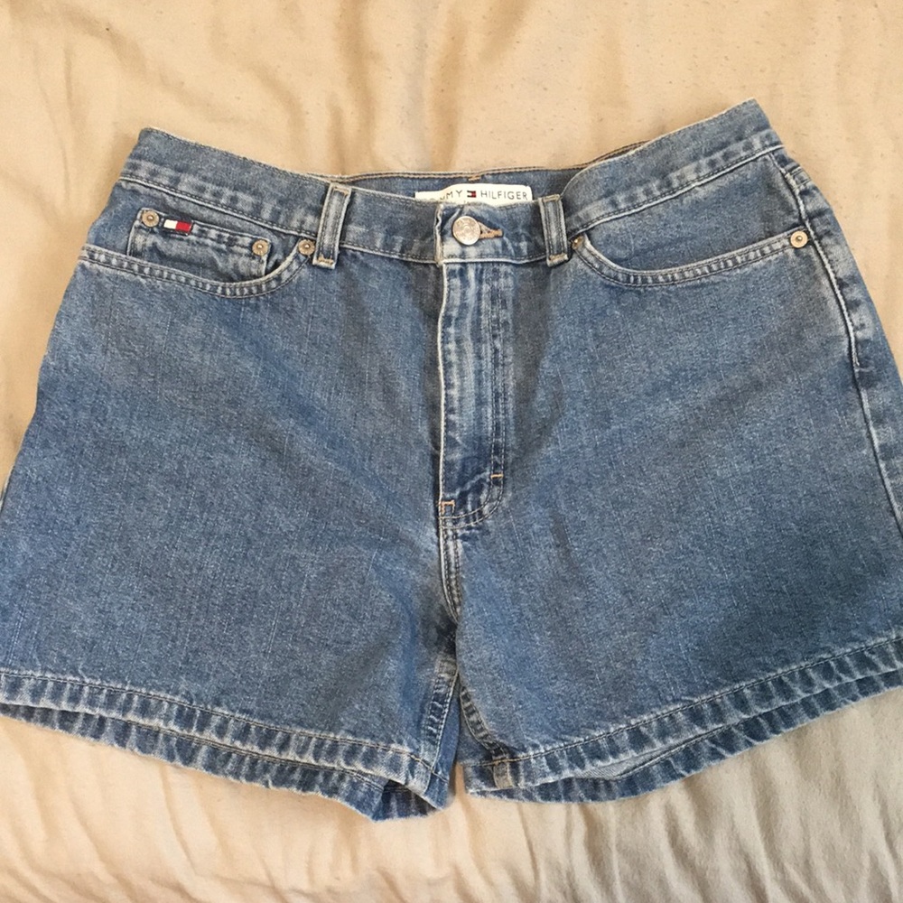 Tommy boyfriend shorts